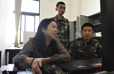 軍嫂鄭如:雖苦不怕，是我對愛的承諾