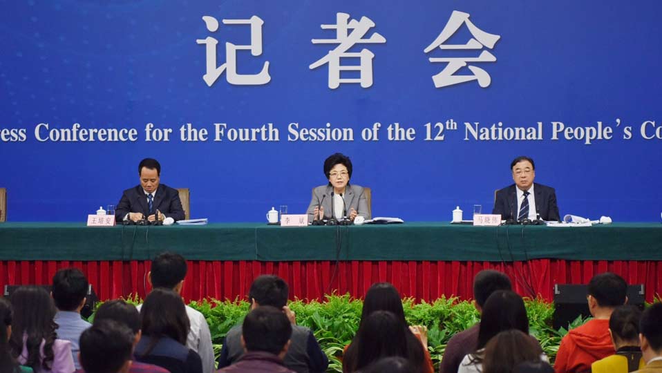 李斌、馬曉偉和王培安答記者問(wèn)