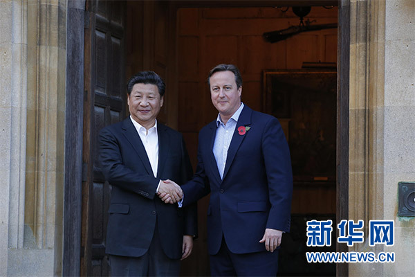 10月22日，國家主席習近平在契克斯首相鄉間別墅同英國首相卡梅倫再次會晤。新華社記者 鞠鵬 攝