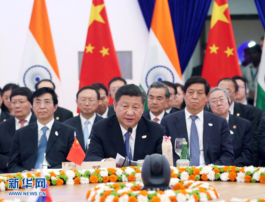 10月16日，金磚國家領導人第八次會晤在印度果阿舉行。中國國家主席習近平、印度總理莫迪、南非總統祖馬、巴西總統特梅爾、俄羅斯總統普京出席。習近平發表題為《堅定信心　共謀發展》的重要講話。新華社記者姚大偉攝 